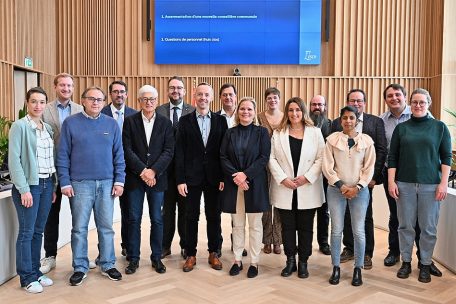Der neue Escher Gemeinderat mit Cathy Pastoret (M.). Auf dem Bild fehlen die LSAP-R&auml;te Vera Spautz, Jean Tonnar und Mike Hansen.