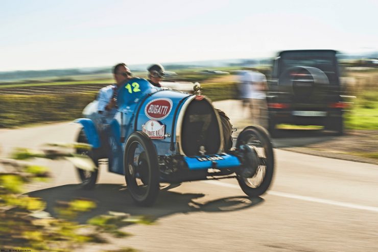 Für Oldtimer-Liebhaber / Fünf-Sterne-PS-Erlebnis am Wochenende im belgischen Knokke