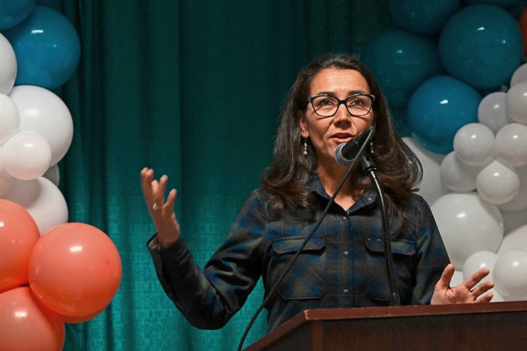 US-Wahl / Das Wunder von Alaska: Zwischen Mary Peltola und Sarah Palin läuft ein Rennen der besonderen Art