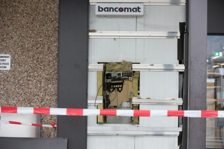 Polizei / Europol schlägt Alarm: Immer heftigere Anschläge auf Geldautomaten