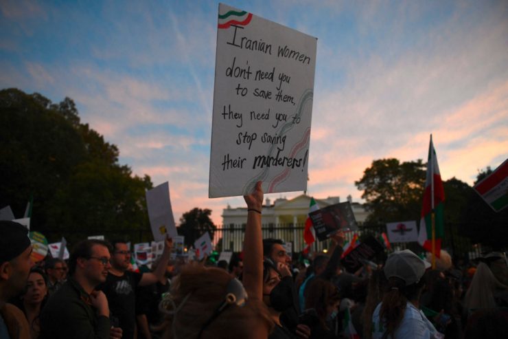 Proteste / „Krieg gegen Gott“: Mehreren im Iran festgenommenen Demonstranten droht Todesstrafe – wohl mehr als 300 Anklagen