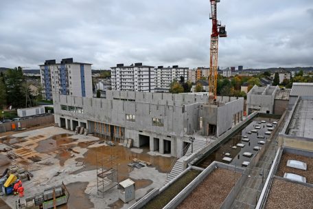 Esch / Sporthalle nimmt Konturen an – Parkhaus eingeweiht
