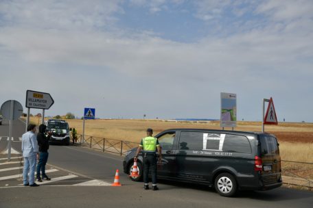 Jagdgewehr / Medien: Mann in Spanien feuert auf Fahrzeuge – drei Tote