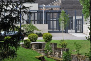 Raubüberfälle in Kayl und Esch / Polizei nimmt vier Minderjährige fest – und kann nur einen in Dreiborn unterbringen