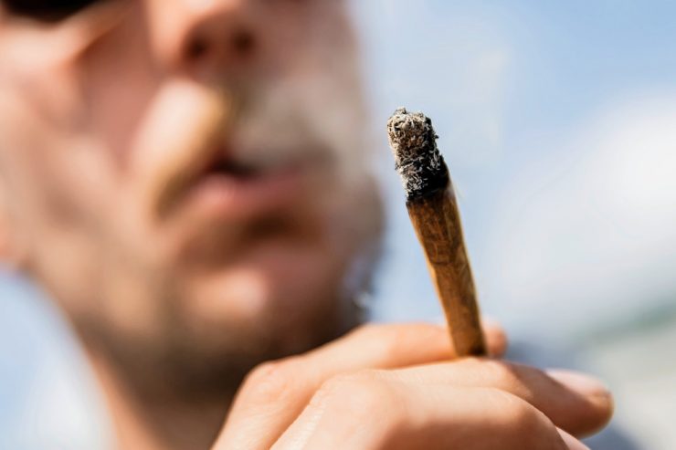 Gesetzesvorlagen / Cannabis-Legalisierung: Warum Deutschland mutiger als Luxemburg ist