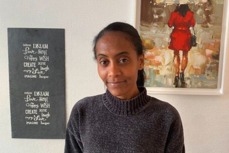 Hellen Weldeaab Habtom a suivi et obtenu une licence en sciences de l’information, mais peine désormais à trouver un logement