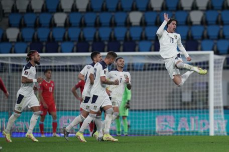 Fußball / Höhenflug in leeren Stadien: Serbiens Nationalteam trifft auf distanzierte Resonanz im Land