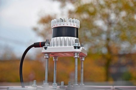 Optisches Sonar: Ein rotierender Laser auf dem Dach sorgt für Überblick