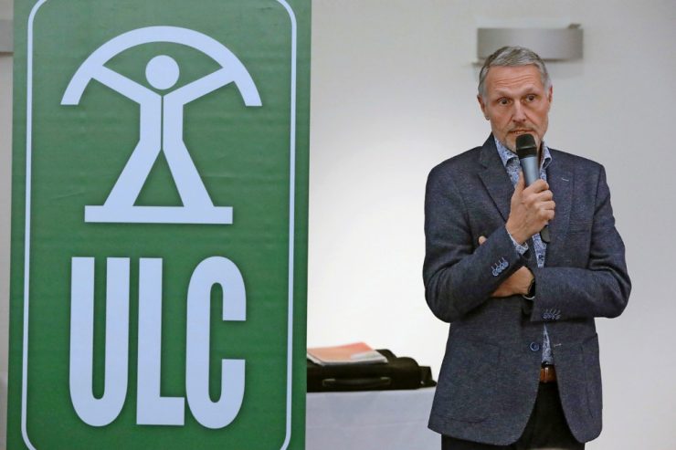 Verbraucherschutzunion / Obligatorische Autoversicherung könnte ab Januar wesentlich mehr kosten