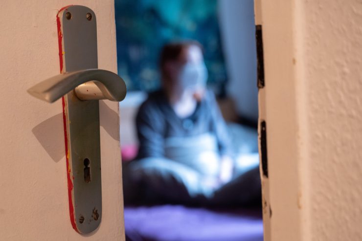 Deutschland / „Neue Phase im Umgang mit der Pandemie“: Vier Bundesländer heben Corona-Isolationspflicht auf