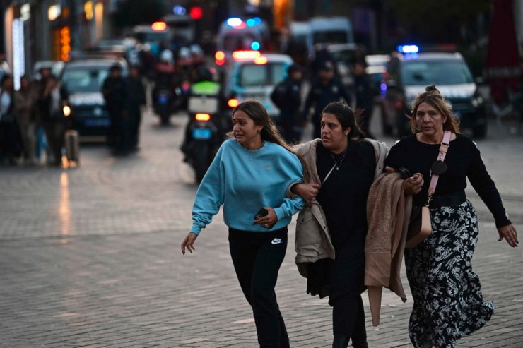 Türkei / Anschlag in Istanbul fordert mindestens sechs Todesopfer