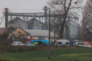 Reaktion / Polen und Nato: Raketeneinschlag war kein gezielter Angriff