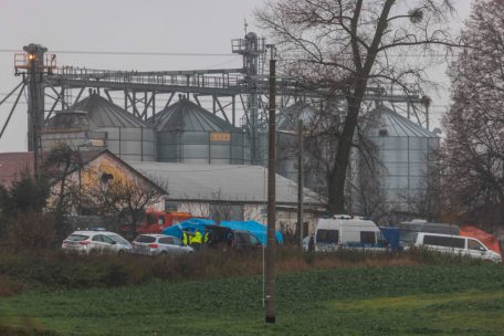 Reaktion / Polen und Nato: Raketeneinschlag war kein gezielter Angriff