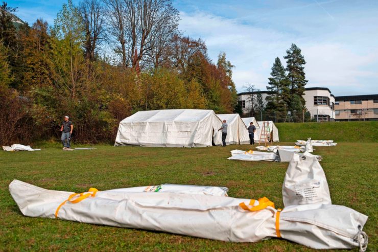 Österreich / Immer lautere Rufe nach härterem Asylkurs