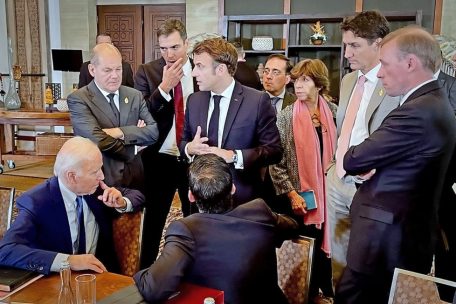 Krisendiplomatie / Wie die G20 auf die Raketeneinschläge in Polen reagieren