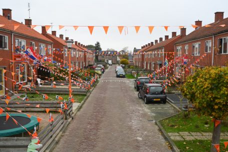 Fussball / Van Gaal will Oranje-Fans zu WM-Anhängern machen