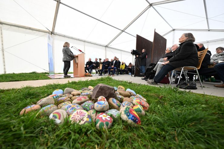 Verkehrssicherheit / Gedenkzeremonie: „Association nationale des victimes de la route“ erinnert an die Opfer im Straßenverkehr