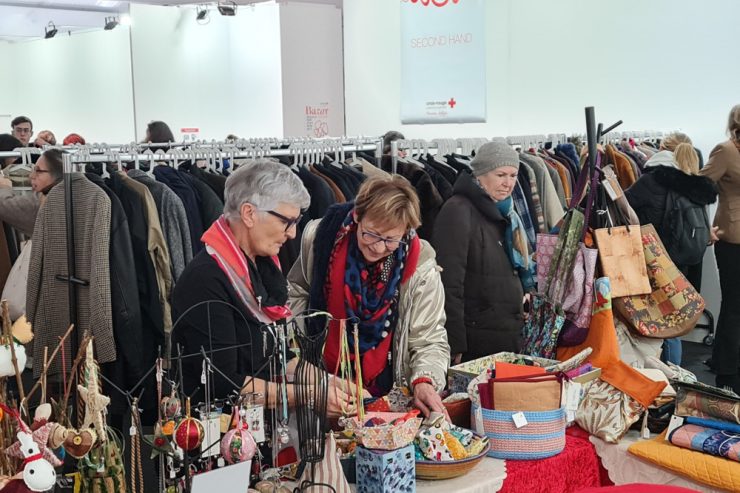 76. Ausgabe  / Beim Basar des Roten Kreuzes gab es wieder Schönes und Nützliches – für den guten Zweck 