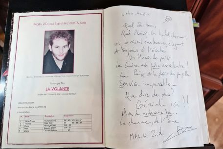 Der Eintrag des Schauspielers Malik Zidi im Gästebuch