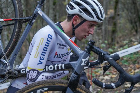 Cyclocross / Fünfter Lauf des Skoda Cross Cup in Cessingen: Belgischer Erfolg durch Elio Clarysse
