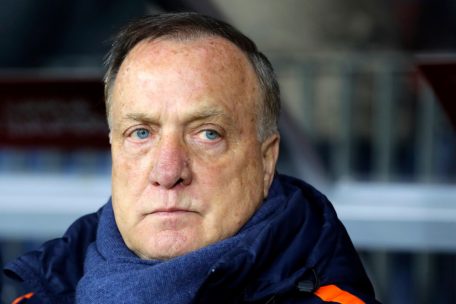 Im Ausland / Neuer Trainer für Dirk Carlson: Dick Advocaat mit 75 Jahren zurück beim Jugendclub ADO Den Haag