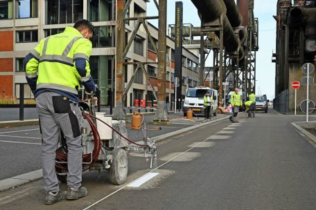Infrastruktur / Eröffnung der Fahrradbrücke naht: Jetzt wurden in Belval erste Radwege markiert