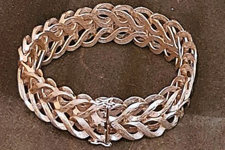 Juweliere verwenden f&uuml;r die Herstellung von Schmuck meist 18-kar&auml;tiges Gold