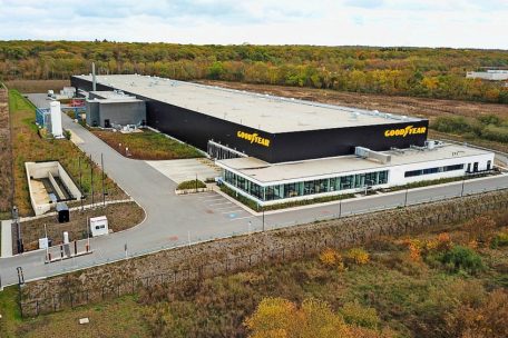 Das neue Werk in D&uuml;delingen aus der Vogelperspektive