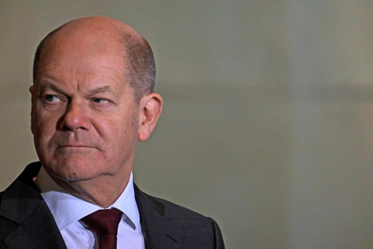 Deutschland / Ein krisenhafter Start: Ein Jahr Olaf Scholz als Bundeskanzler