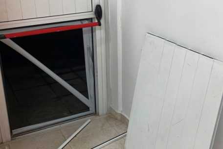 Ultras traten in der Halbzeitpause die T&uuml;r der Red-Boys-Umkleide ein