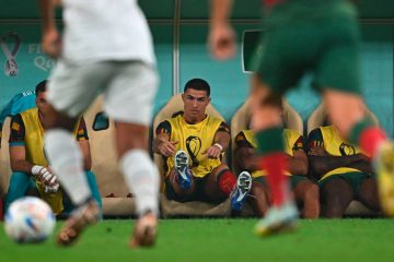 Tageblatt-WM-Kolumne / Schau mir in die Augen, Kleiner