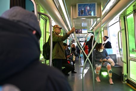 Offiziellen Zahlen zufolge nutzen 80.000 Menschen die Tram durchschnittlich jeden Tag