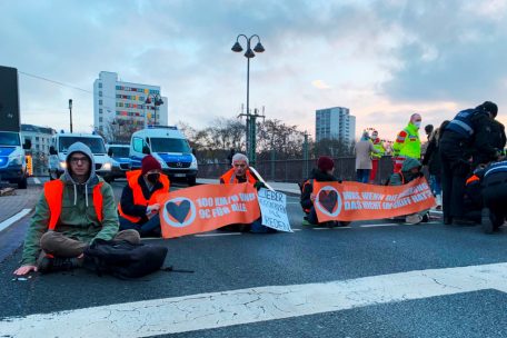 Deutschland / Bundesweite Razzia gegen Mitglieder der „Letzten Generation“