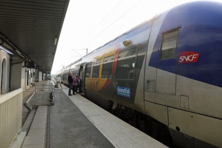 Probleme beim Bahnverkehr / Streik legt über Weihnachten Zugverbindungen in Frankreich lahm – ein zweiter droht zu Neujahr