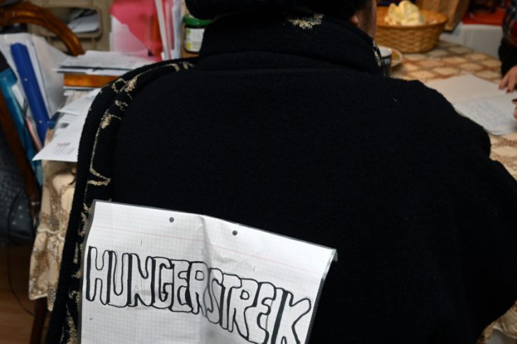 Logement / Grevenmacher: Warum eine Frau vor dem Rathaus in den Hungerstreik tritt