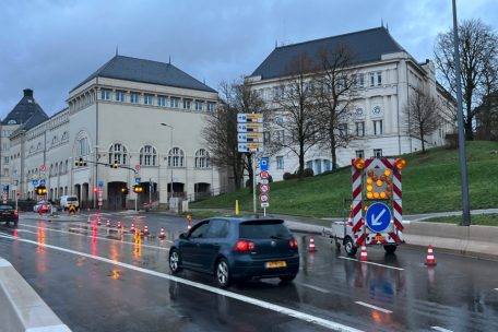 Luxemburg-Stadt / Falschfahrer verursacht schweren Unfall im Tunnel Konen