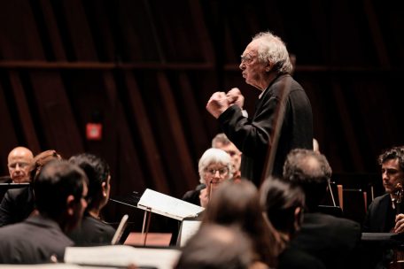 Alain spannt den Bogen / Mittelmaß trotz überragender Solistin: „Zauber des Barock“ im Stadttheater Trier