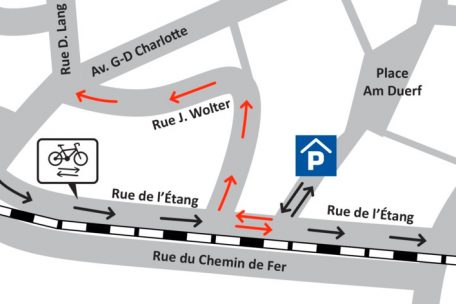 Die roten Pfeile zeigen die neue Verkehrsführung