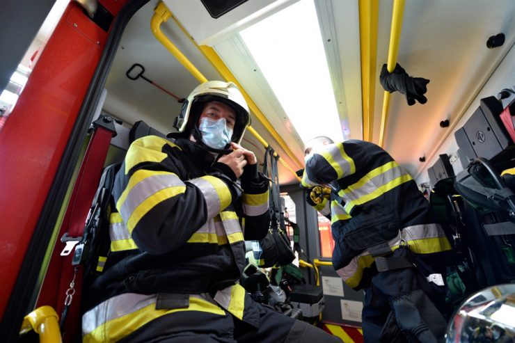 Luxemburg / CGDIS löscht brennendes Dach in Gostingen