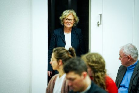 Berichte / Deutsche Ministerin der Verteidigung möglicherweise vor Rücktritt