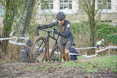 Cyclocross-Meisterschaft  / Masters und Débutants: Arnoldy bestätigt - Lang überrascht