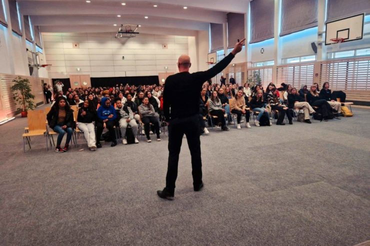 Ecole Privée Sainte-Anne / Sport-App: Schülerinnen auf digitaler Medaillenjagd in Ettelbrück