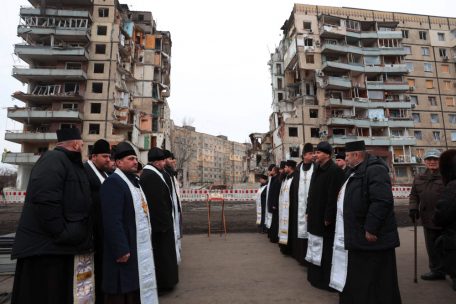 Ukraine-Krieg / Die russische Armee will den Kiew-kontrollierten Donbass umzingeln