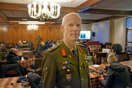 Interview / „Auf dieser Welt gibt es nichts umsonst, auch den Frieden nicht“ – General Steve Thull zu Waffen für die Ukraine 