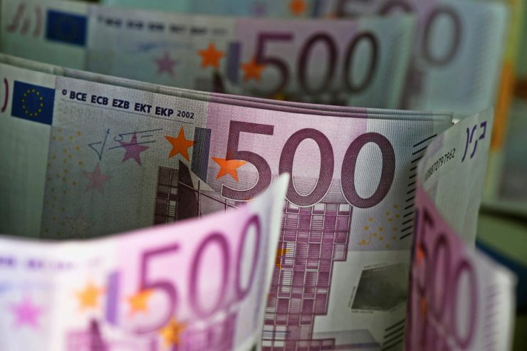 Euroraum / Hohe Inflationsrate drückt Verschuldungsquote der Staaten