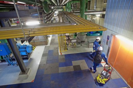 Risse in Rohren / Nichts dazugelernt? Prüfbericht gibt Hinweise auf lasche Materialkontrollen bei Frankreichs AKW-Betreibern