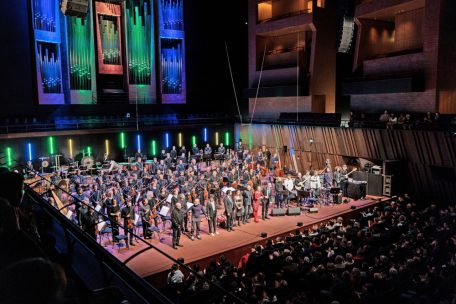 Alain spannt den Bogen / Diversität im Konzertsaal