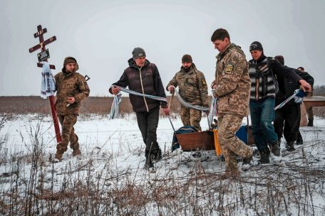 Ukraine-Krieg / Kiew dementiert russisches Vorrücken im Osten
