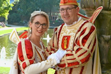 Prinzenpaar Trier: Michael und Bianca von der KG Trier-Süd, die in diesem Jahr ihr 100-jähriges Vereinsjubiläum feiert, herrschen in dieser Session über die Trierer Narrenschar