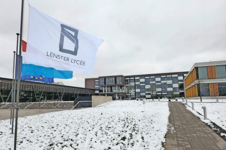 Bis zum ersten Besuch der amerikanischen &bdquo;High School&ldquo; in Junglinster ist der Schnee wohl wieder weg